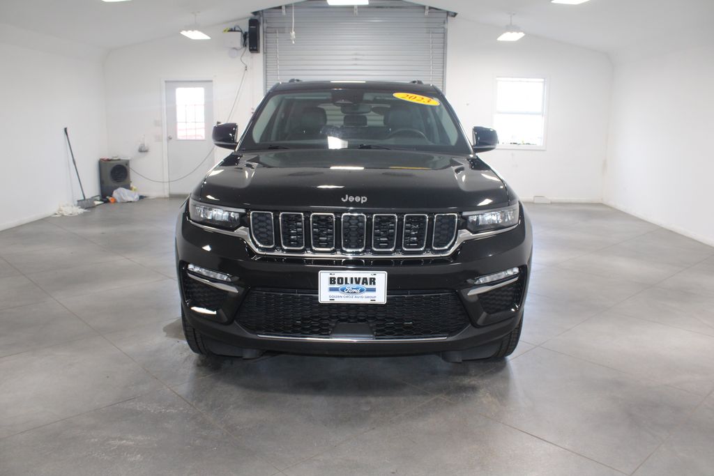 2023 Jeep Grand Cherokee Limited photo 2