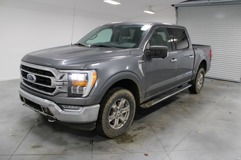 2021 Ford F-150 XLT photo 2