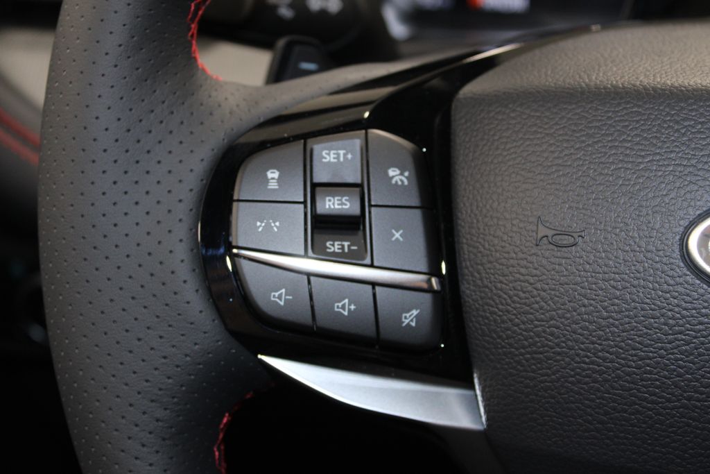 2026 Ford Explorer ST - Photo 37