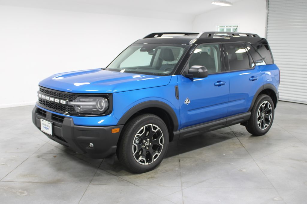 2025 Ford Bronco Sport Outer Banks photo 2