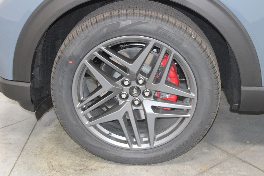 2026 Ford Explorer ST-Line - Photo 20