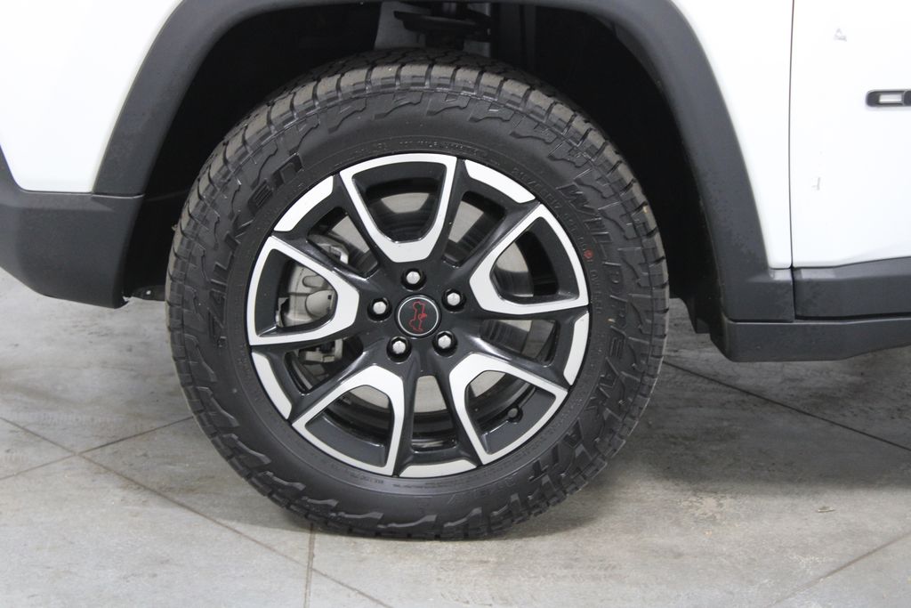 2025 Jeep Compass Trailhawk - Photo 17