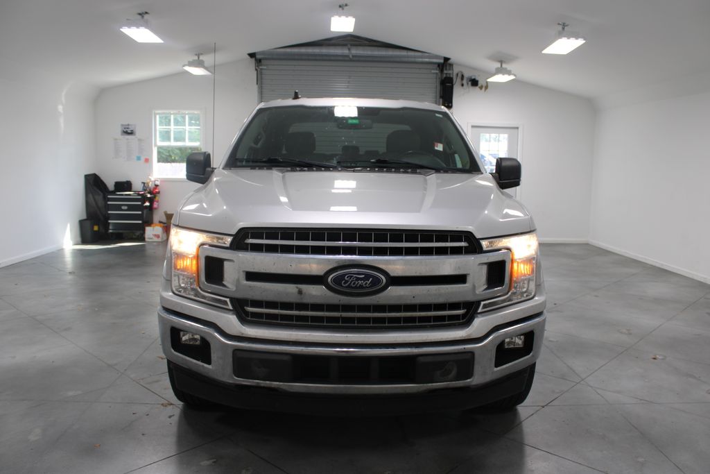 2019 Ford F-150 XLT photo 2