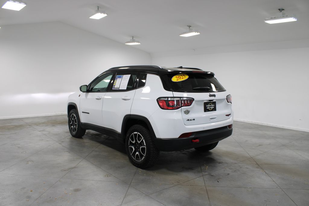 2025 Jeep Compass Trailhawk - Photo 7