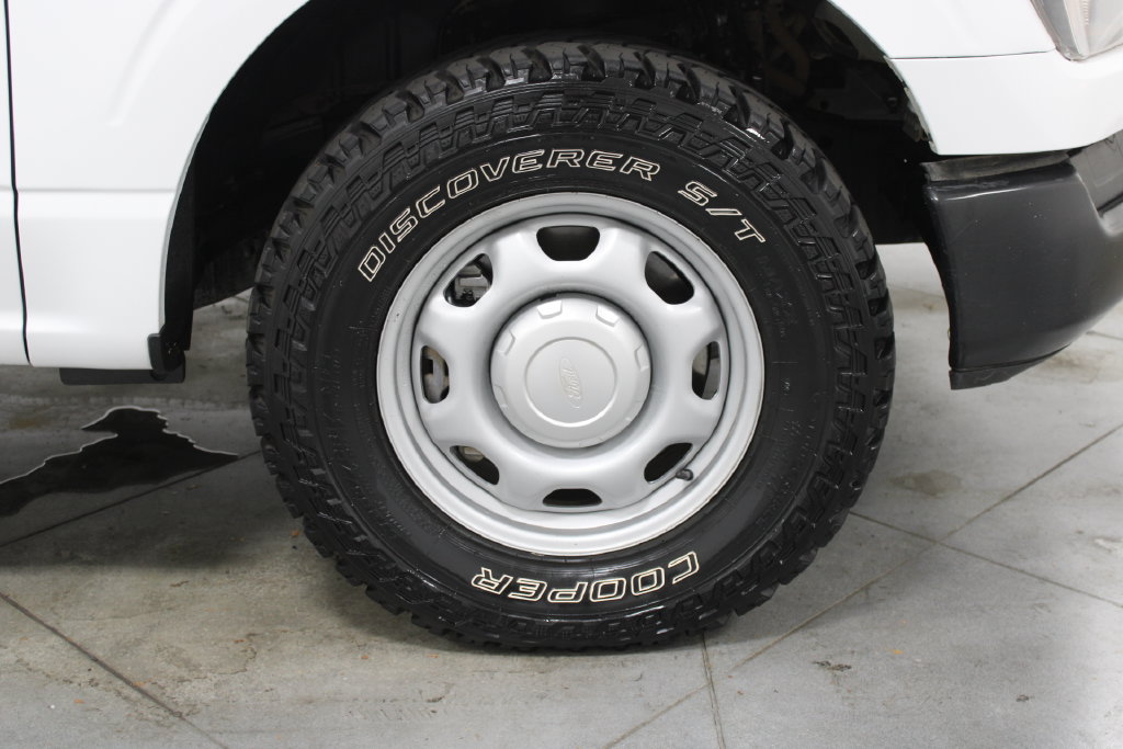 2023 Ford F-150 XL - Photo 12