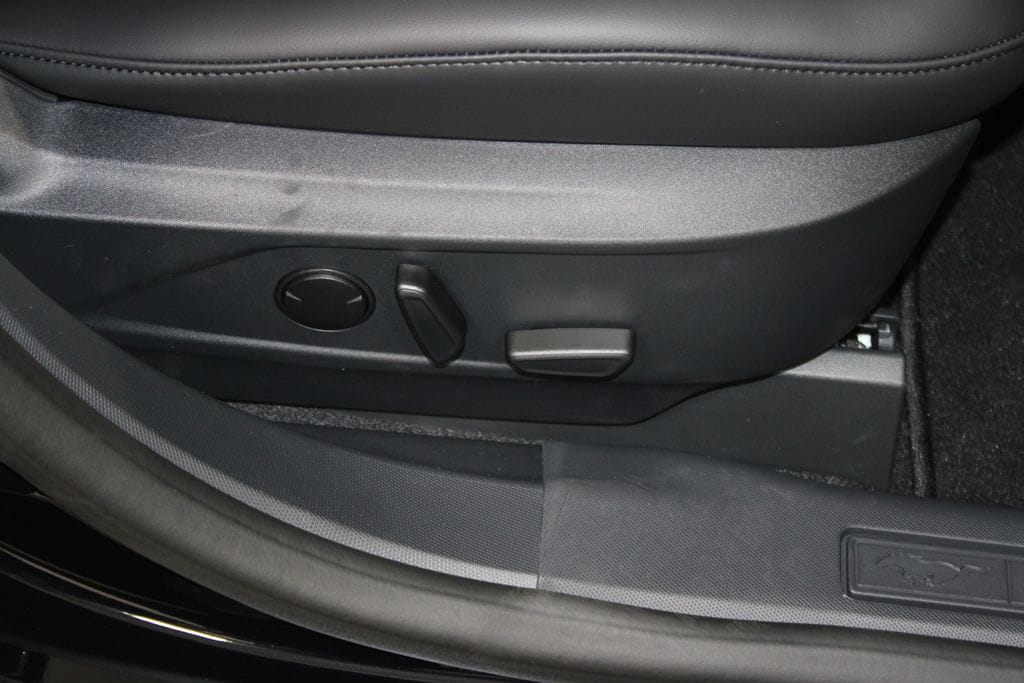 2025 Ford Mustang Mach-E Premium - Photo 25