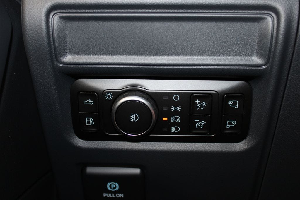 2025 Ford F-150 XLT - Photo 42