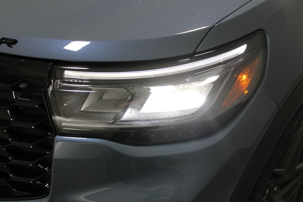 2026 Ford Explorer ST-Line - Photo 59