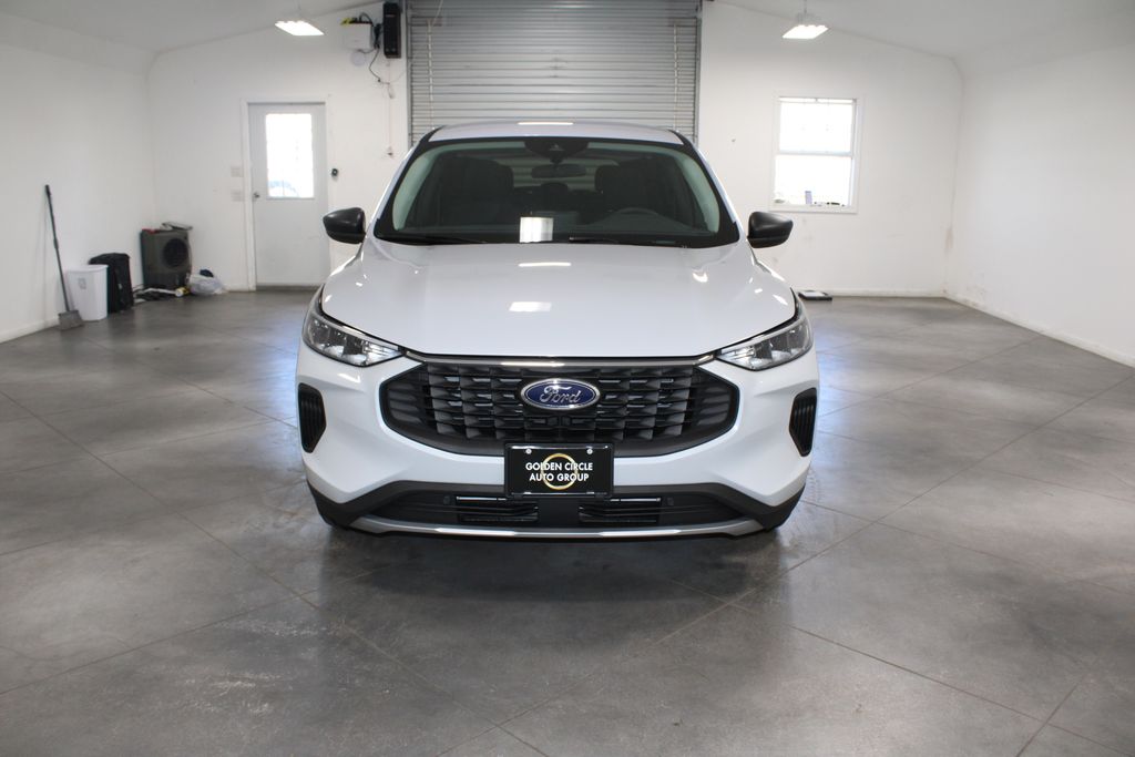 2026 Ford Escape Active photo 2