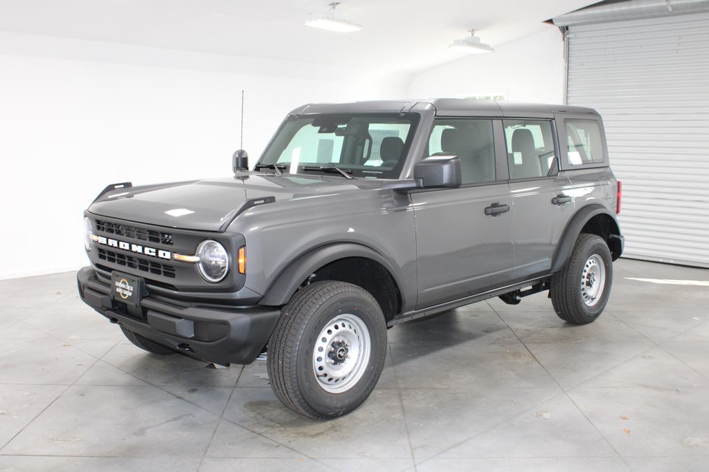 2025 Ford Bronco Base photo 3