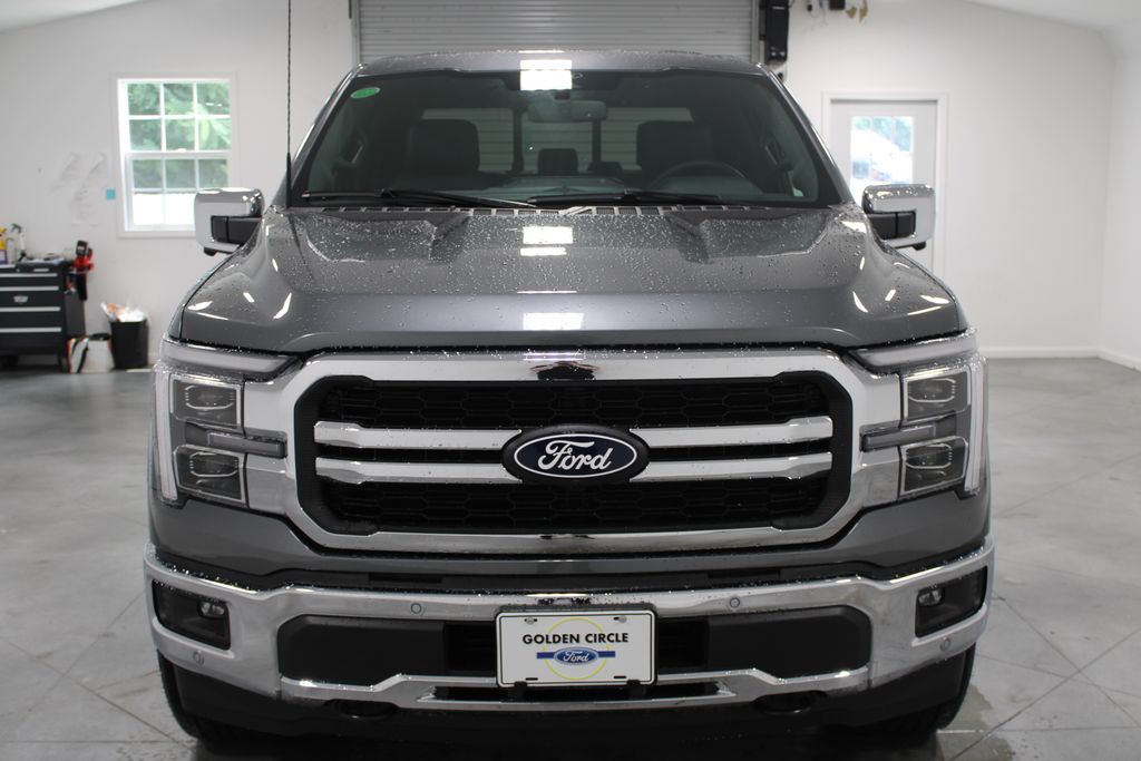 2025 Ford F-150 Lariat photo 2