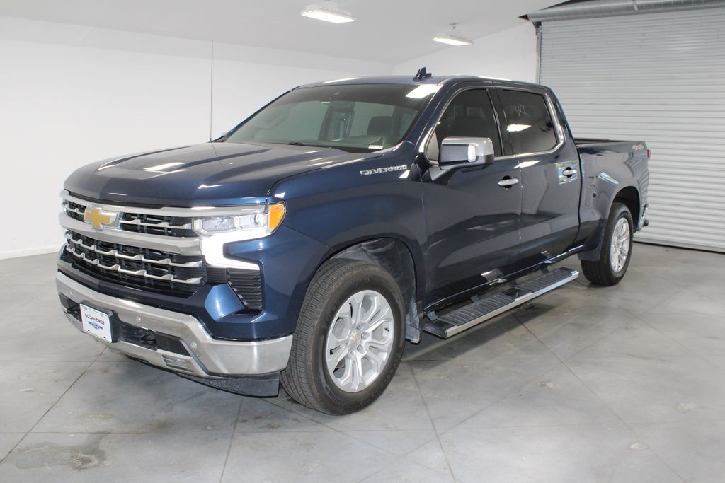 2023 Chevrolet Silverado 1500 LTZ photo 2