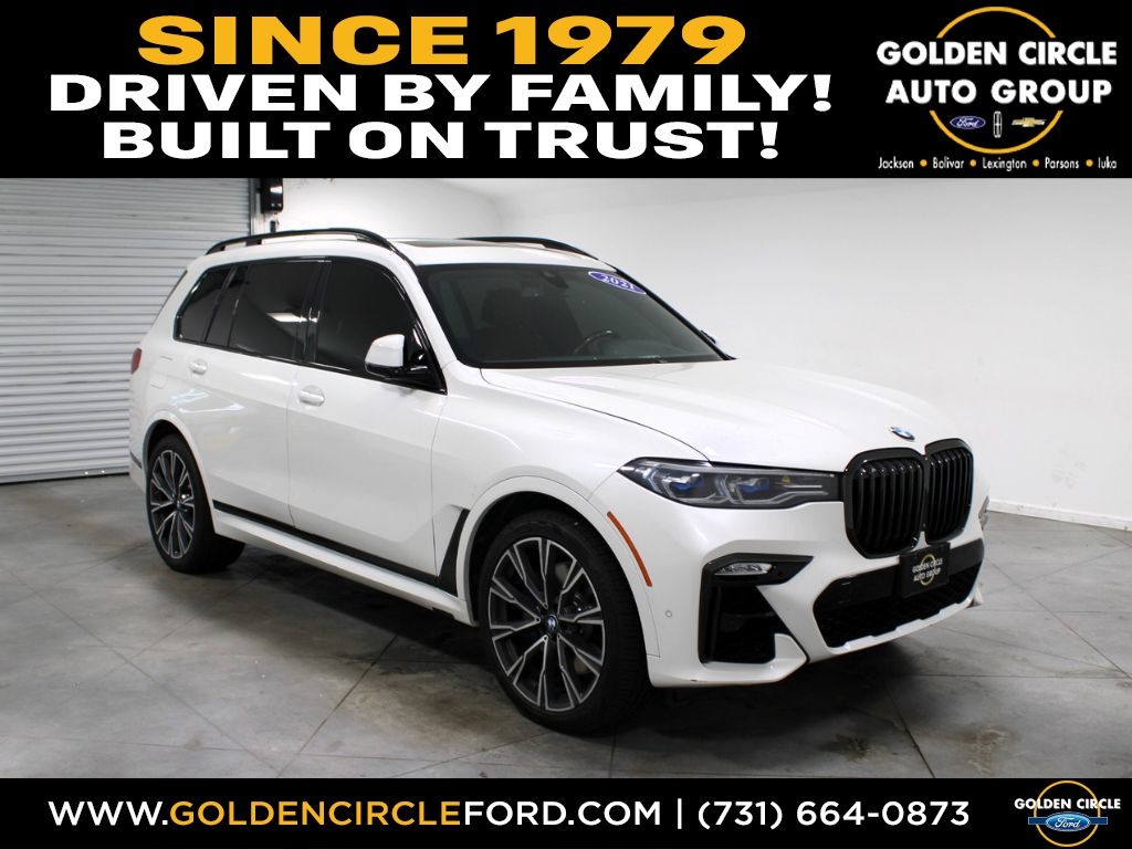 2021 BMW X7 M50i's photo