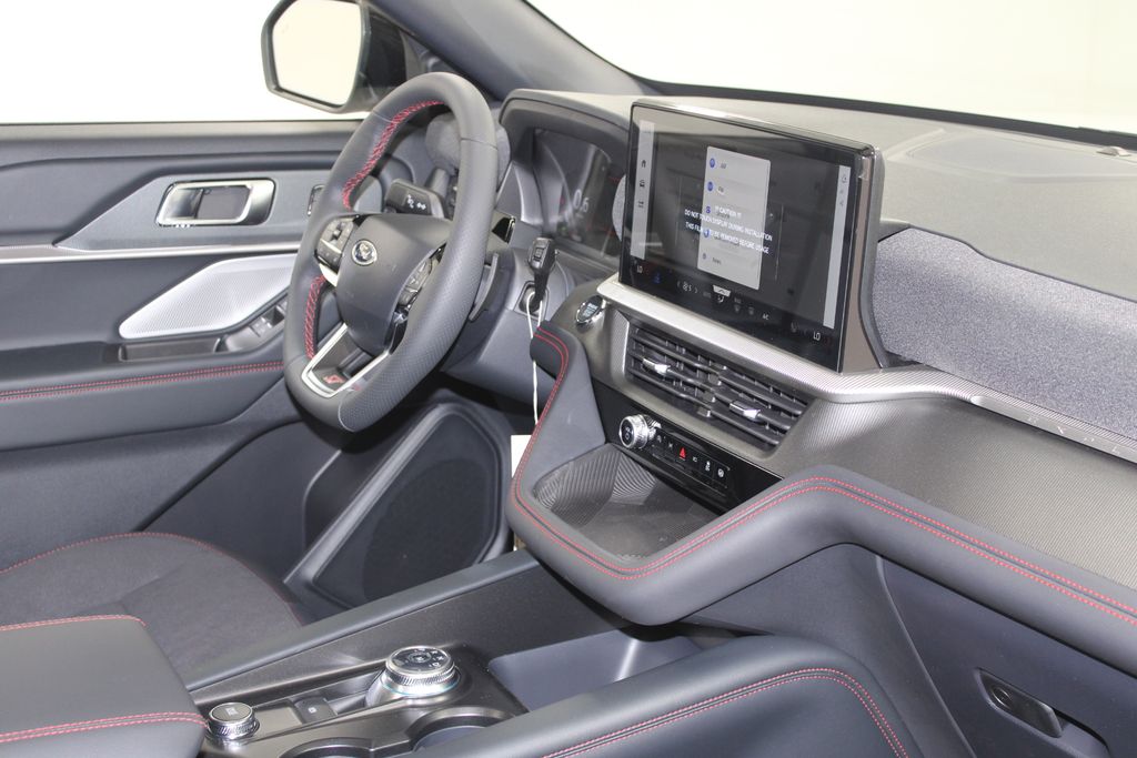 2026 Ford Explorer ST - Photo 30