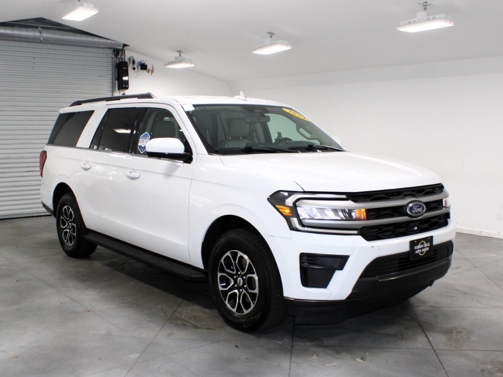 2024 Ford Expedition XLT's photo