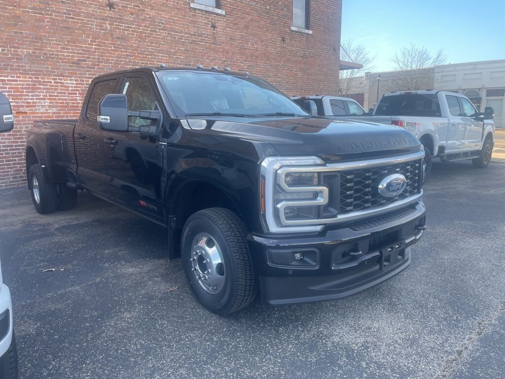New 2026 Ford F-350SD Platinum Truck