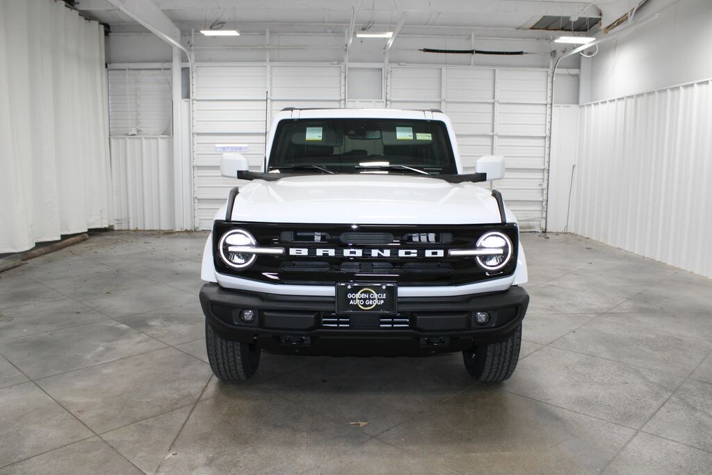 New 2025 Ford Bronco Outer Banks SUV
