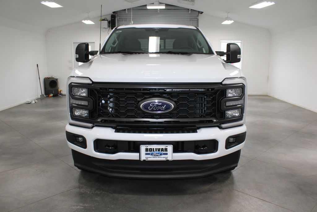 2025 Ford F-250 XL photo 2