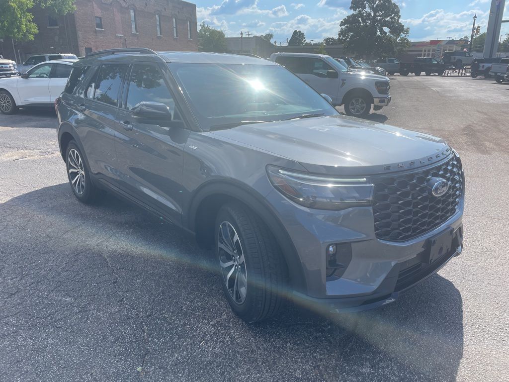 2025 Ford Explorer SUV 
