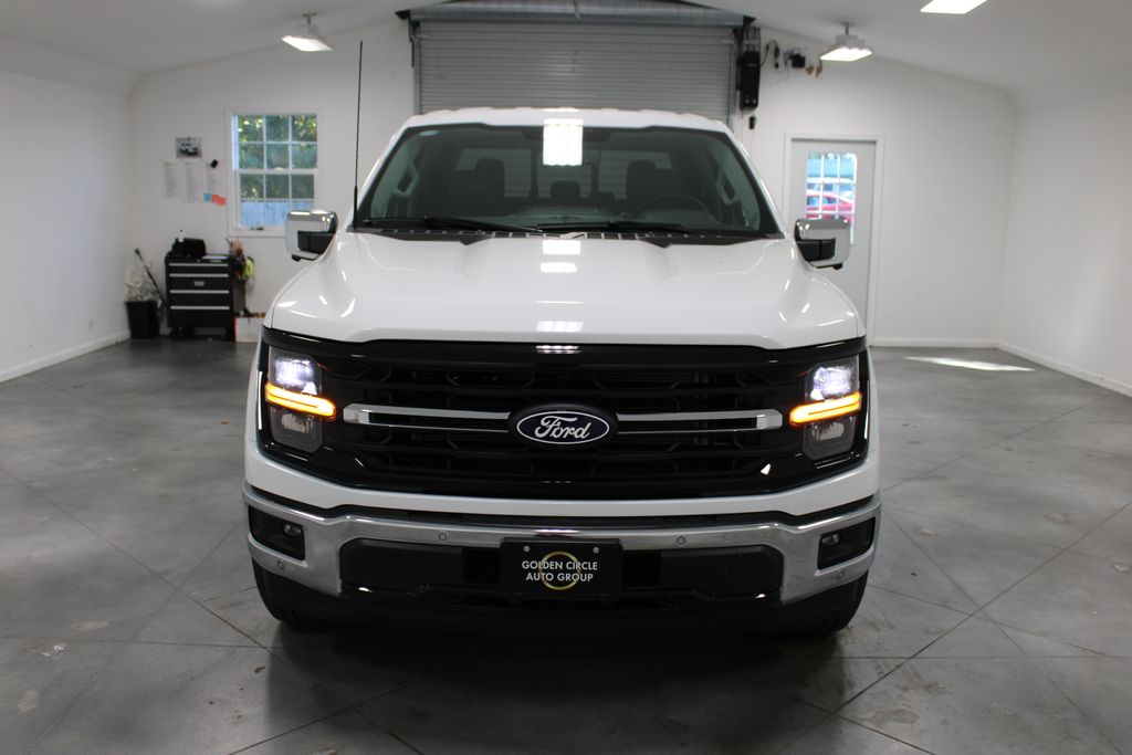 2025 Ford F-150 XLT photo 2