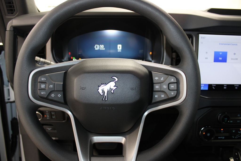 2025 Ford Bronco 4-Door Base - Photo 33