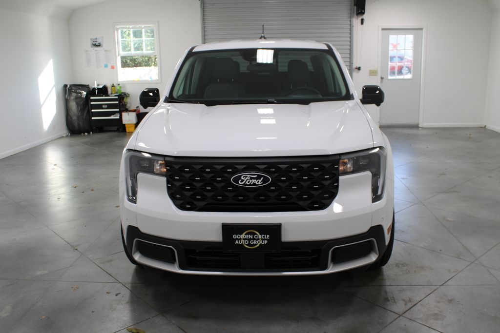 2025 Ford Maverick XLT photo 2