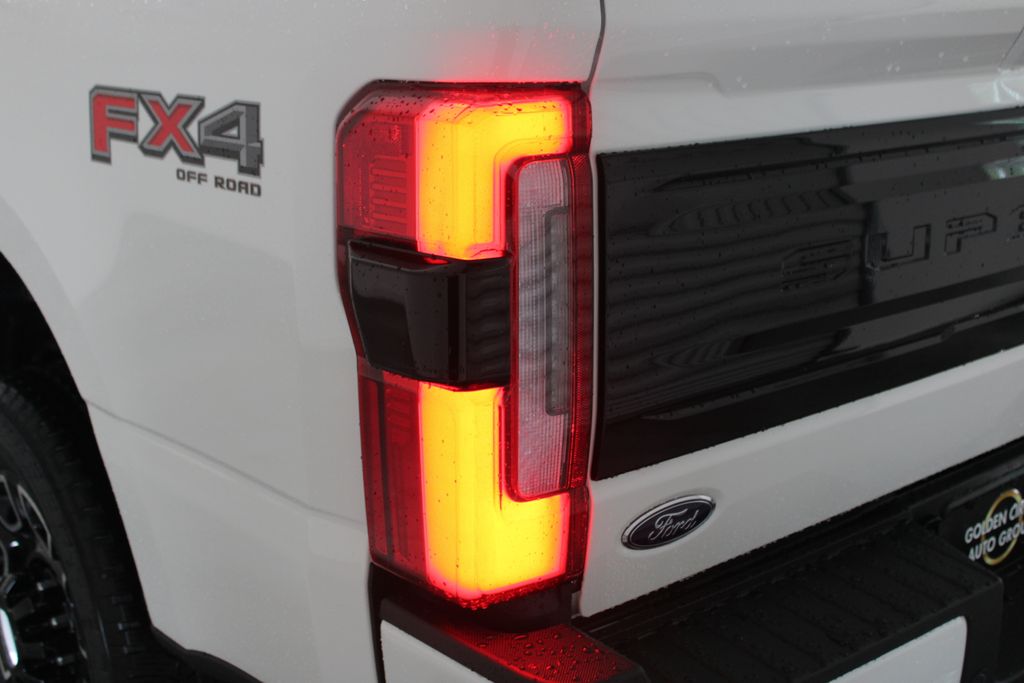 2026 Ford F-250 Super Duty Platinum - Photo 71