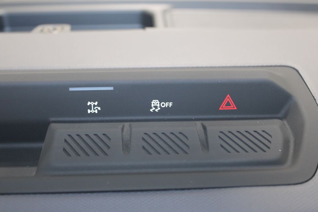 2025 Ford Bronco 4-Door Base - Photo 45
