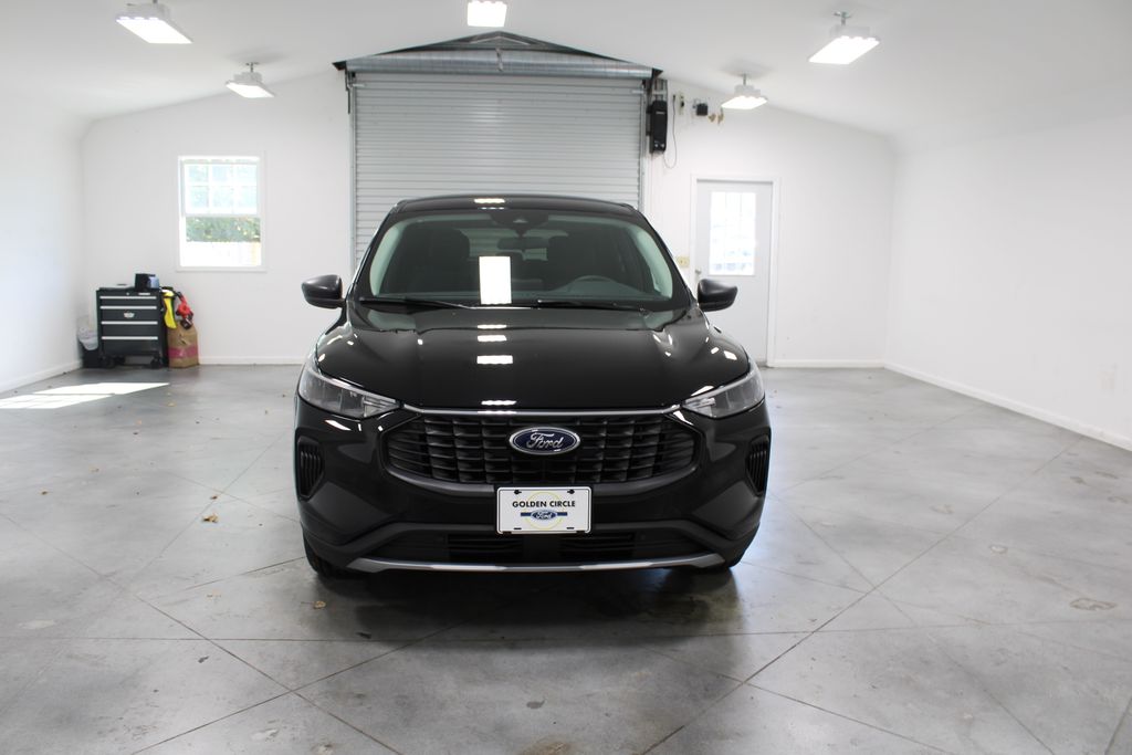 2025 Ford Escape Active photo 2