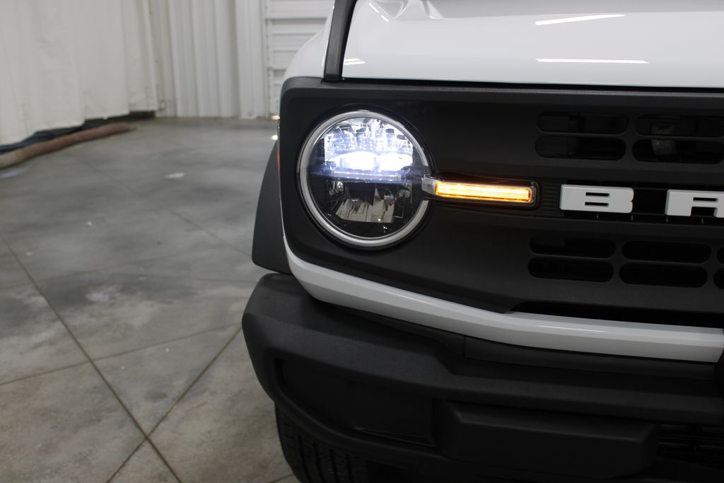 2025 Ford Bronco 4-Door Base - Photo 11