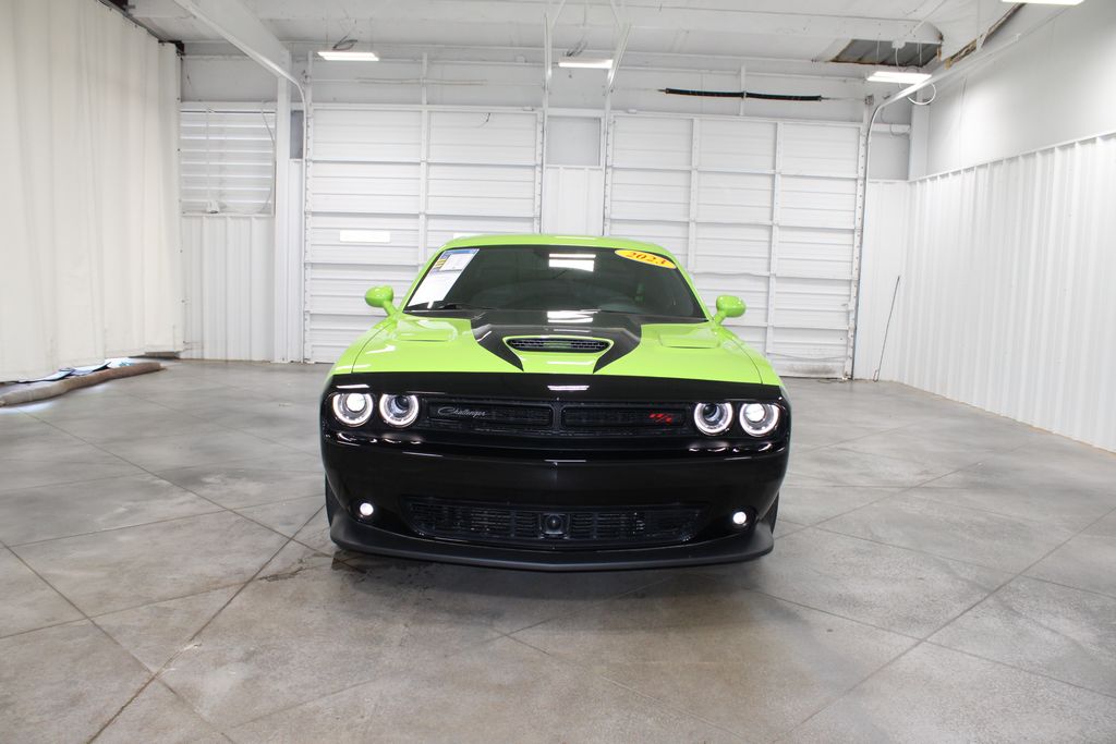 2023 Dodge Challenger R/T Scat Pack photo 2