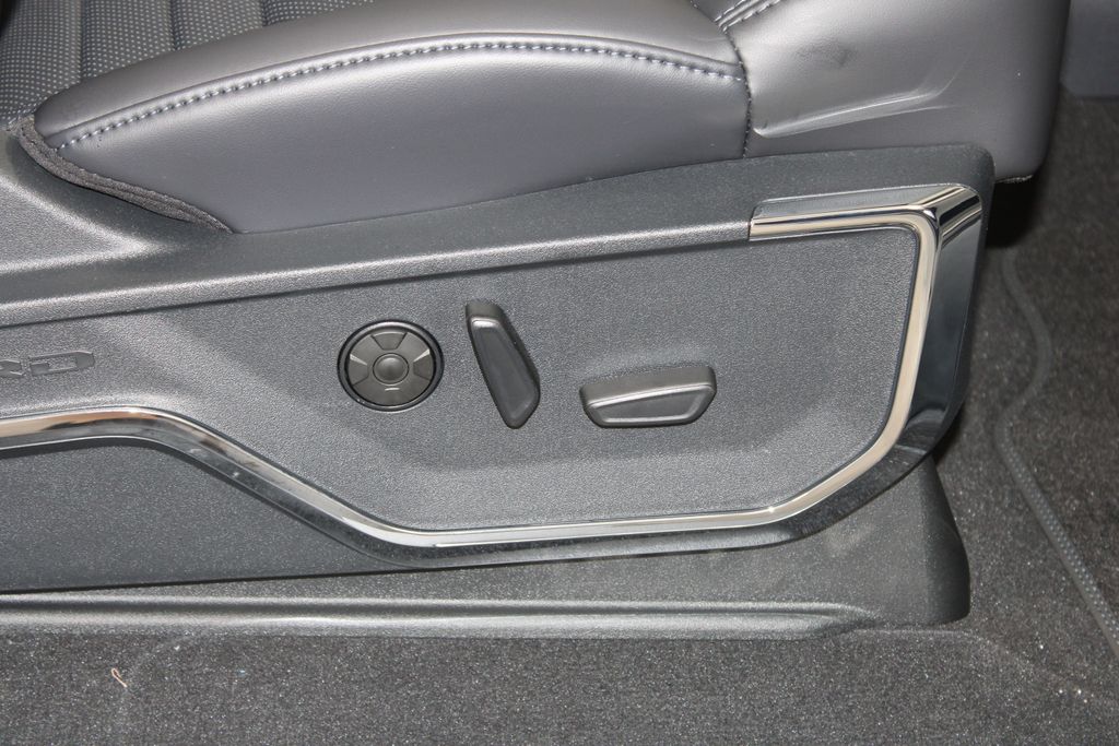 2026 Ford F-250 Super Duty Platinum - Photo 31