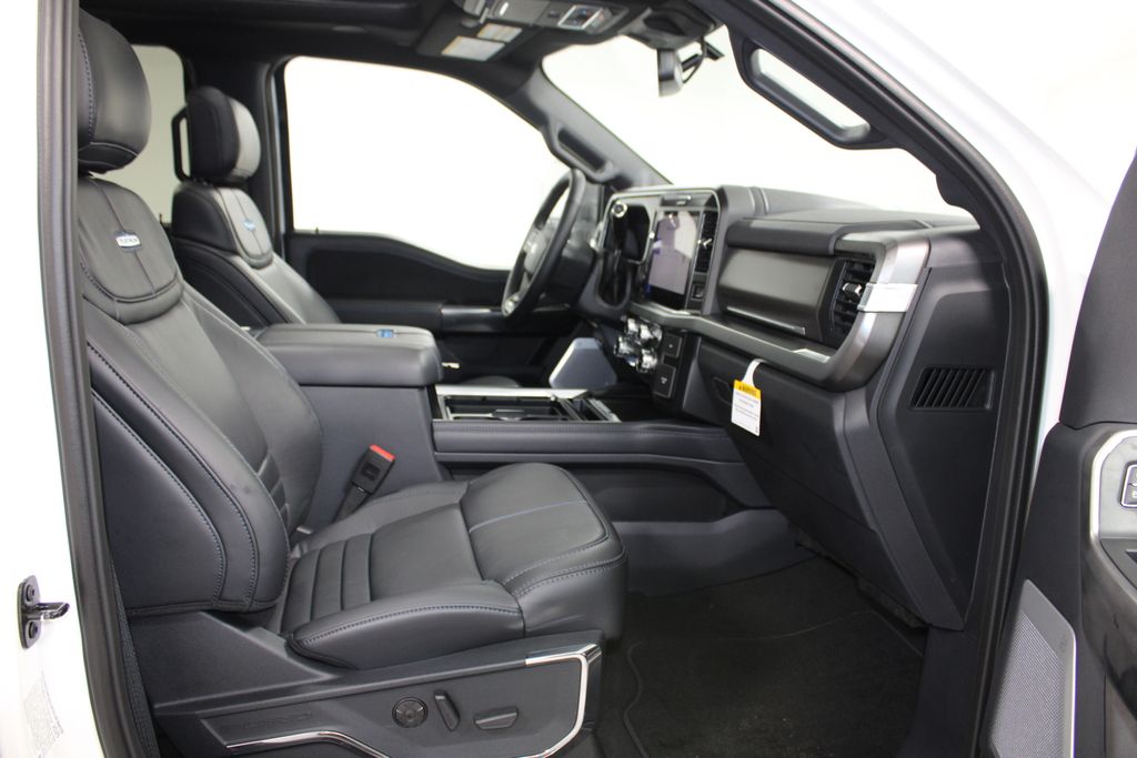 2026 Ford F-250 Super Duty Platinum - Photo 32