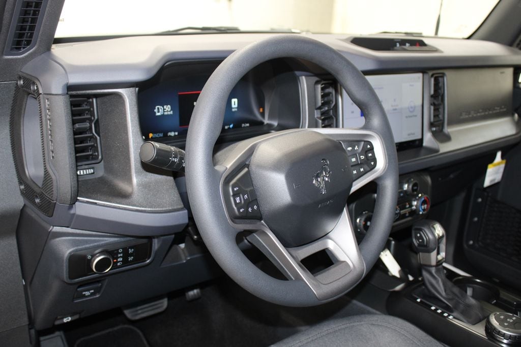 2025 Ford Bronco 4-Door Base - Photo 15