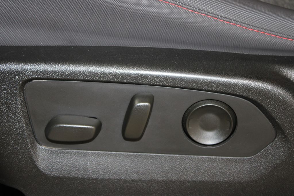 2024 Chevrolet Colorado Z71 - Photo 16