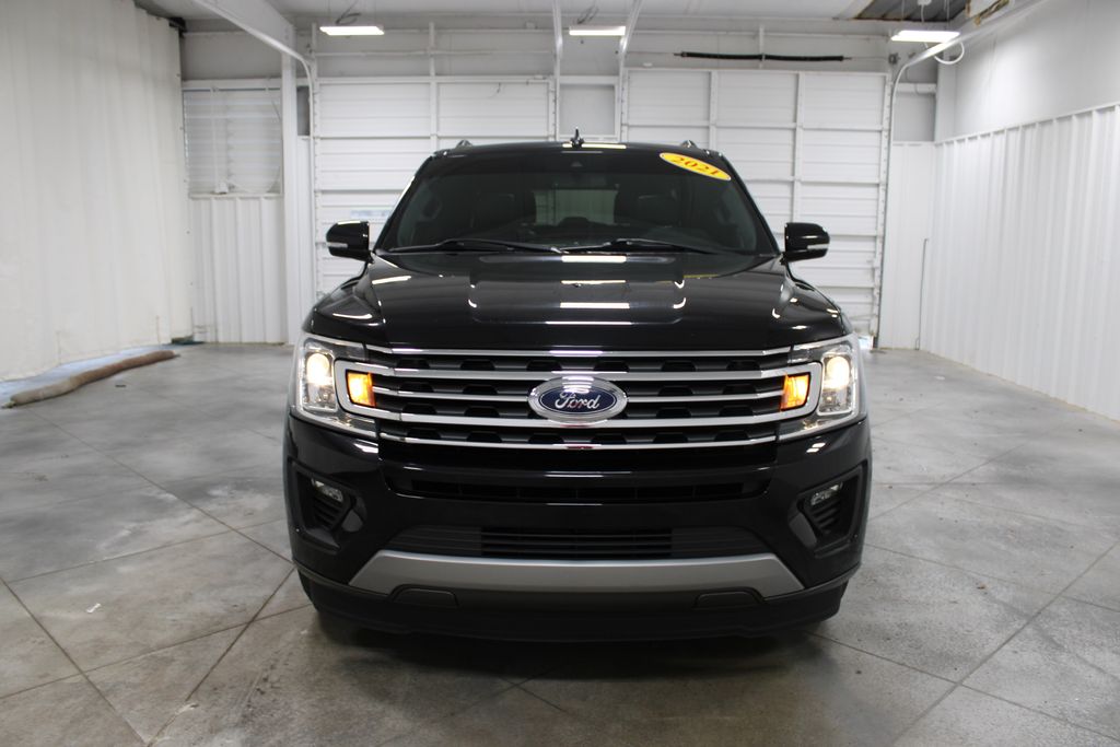 2021 Ford Expedition MAX XLT photo 2