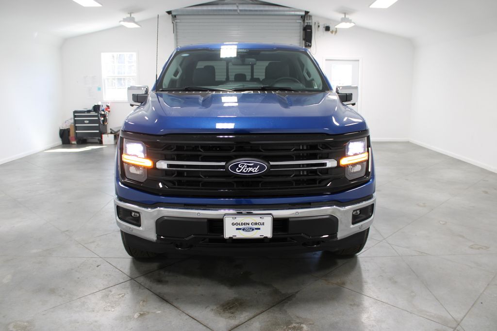 2025 Ford F-150 XLT photo 2