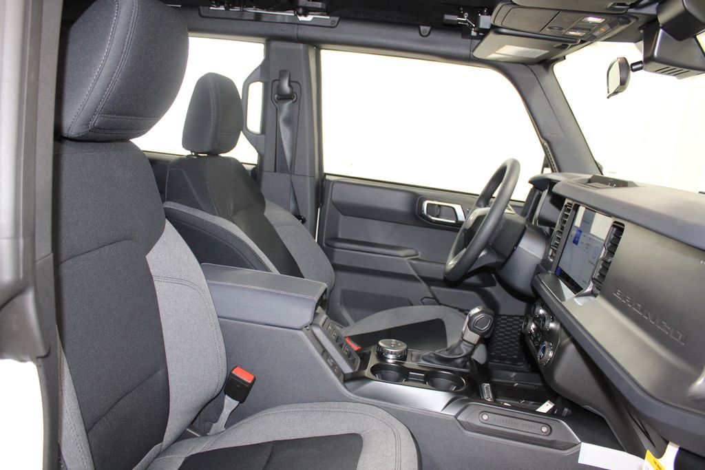 2025 Ford Bronco 4-Door Base - Photo 23