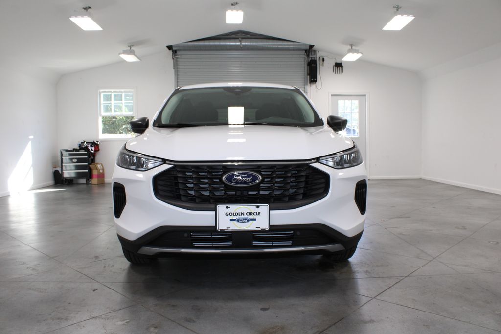 2025 Ford Escape Active photo 2