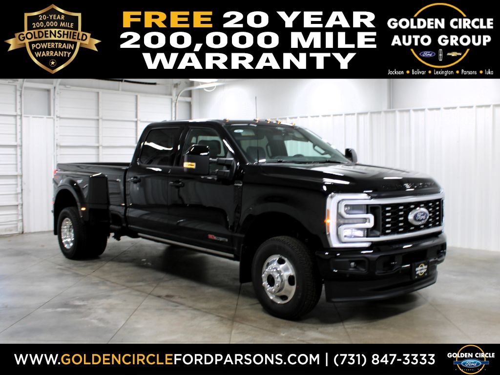 2026 Ford F-350 Super Duty Platinum's photo