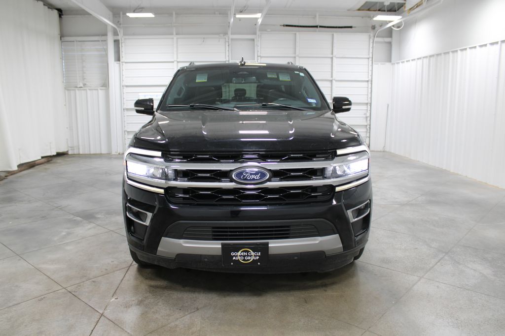 2023 Ford Expedition MAX Limited photo 2