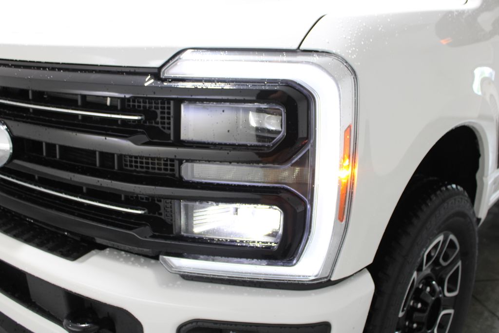 2026 Ford F-250 Super Duty Platinum - Photo 70