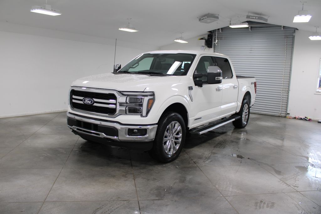 2025 Ford F-150 Lariat photo 3