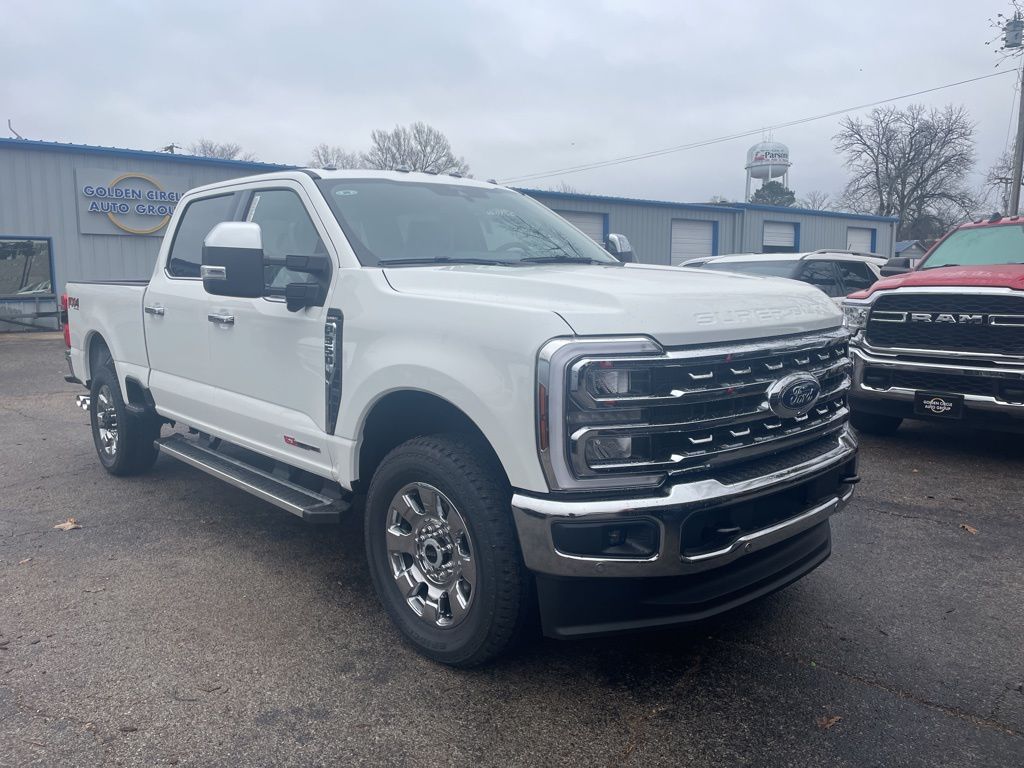 2026 Ford F-350 Super Duty Lariat's photo