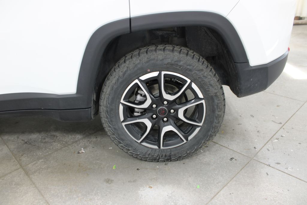 2025 Jeep Compass Trailhawk - Photo 35