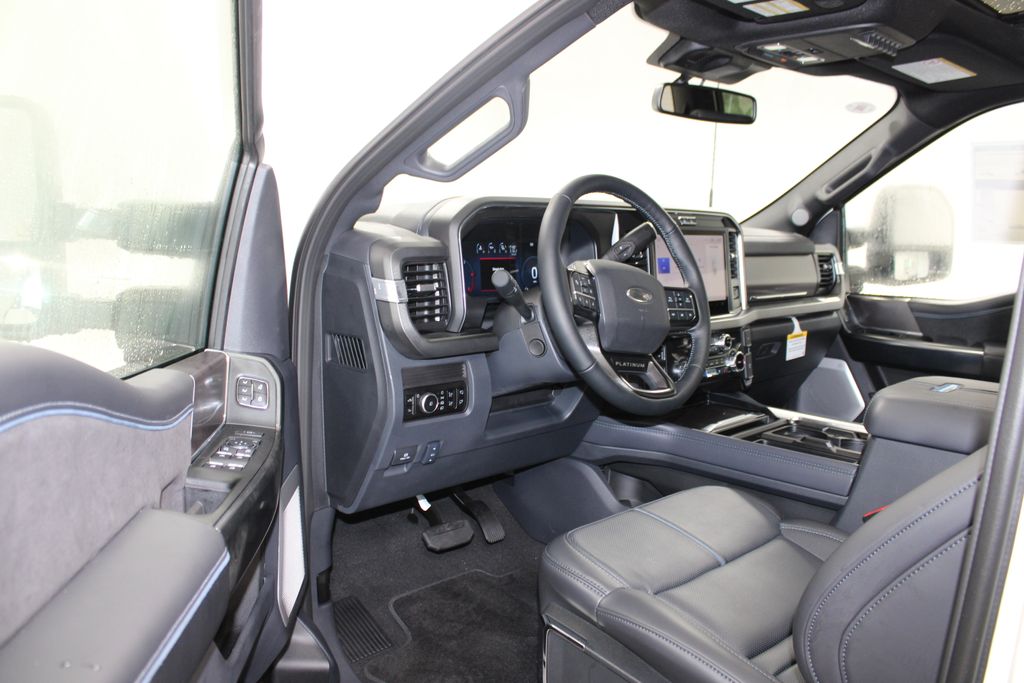2026 Ford F-250 Super Duty Platinum - Photo 28