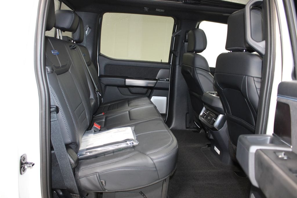 2026 Ford F-250 Super Duty Platinum - Photo 35