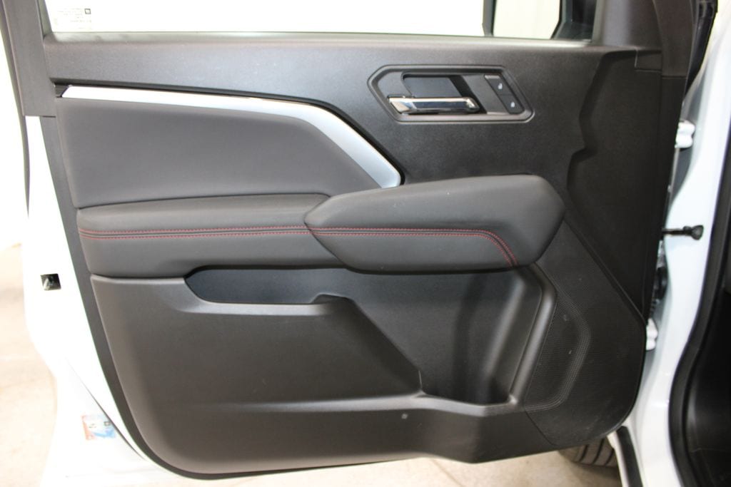 2024 Chevrolet Colorado Z71 - Photo 18