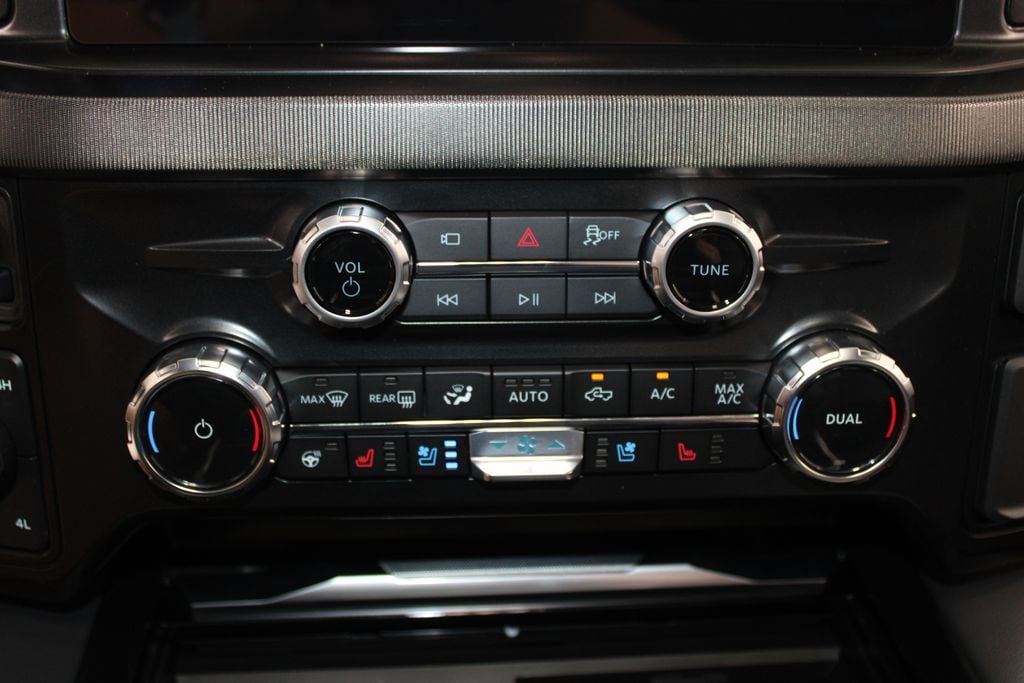 2026 Ford F-250 Super Duty Platinum - Photo 53