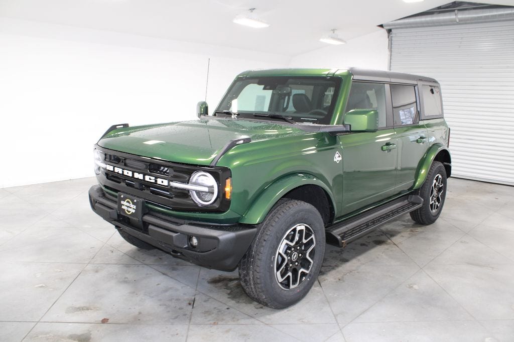 New 2025 Ford Bronco Outer Banks SUV